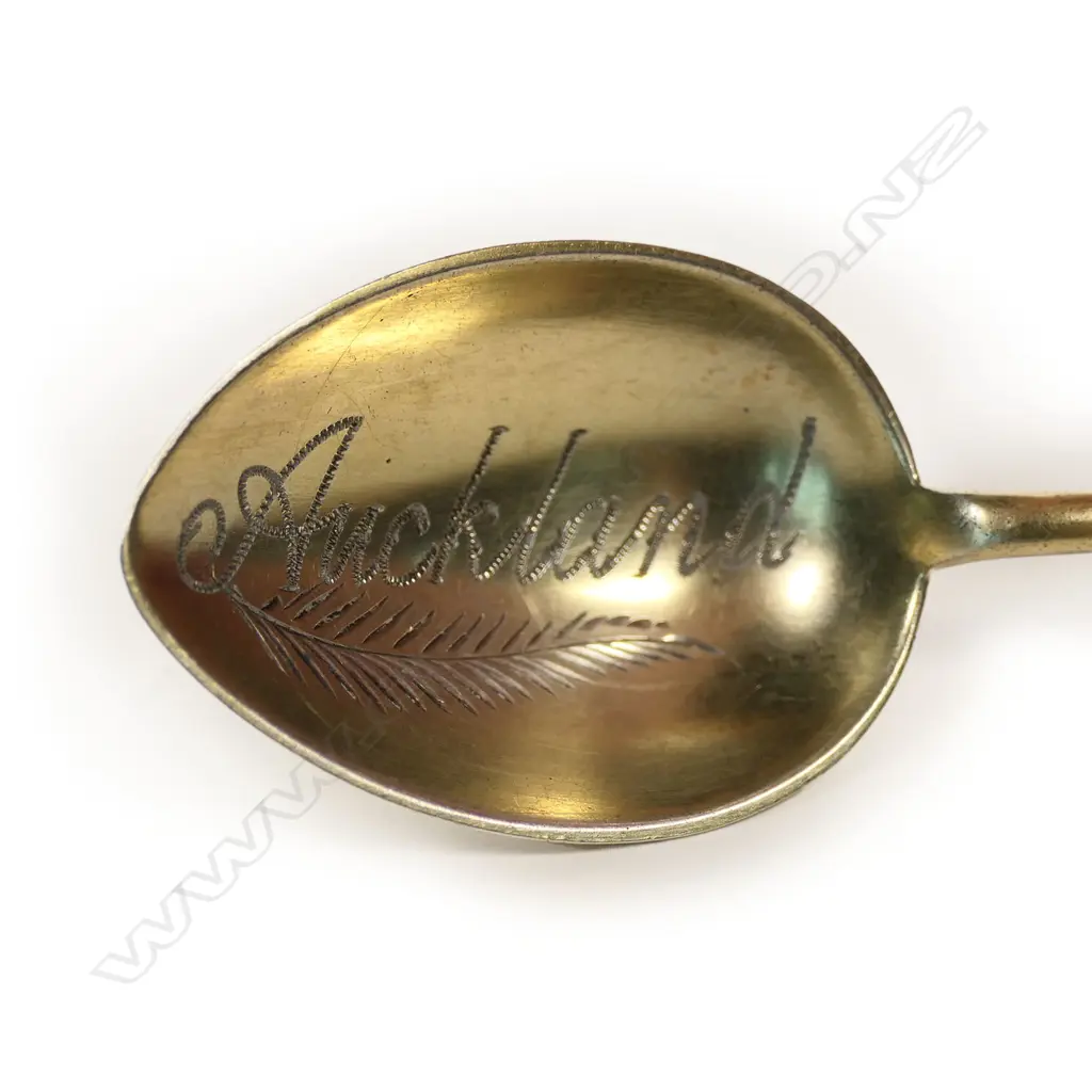 Adolph Kohn (Auckland) greenstone gilded silver souvenir spoon, Image 1++